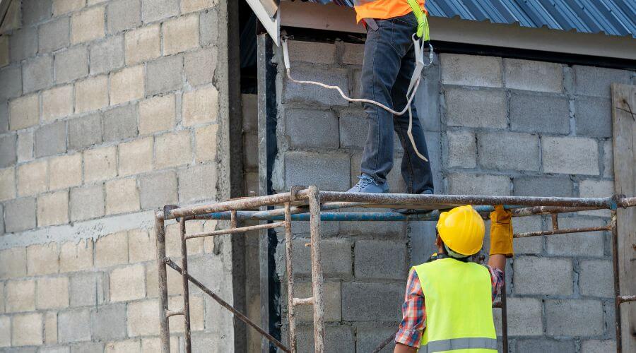 Professional residential roofers in Ishpeming, MI